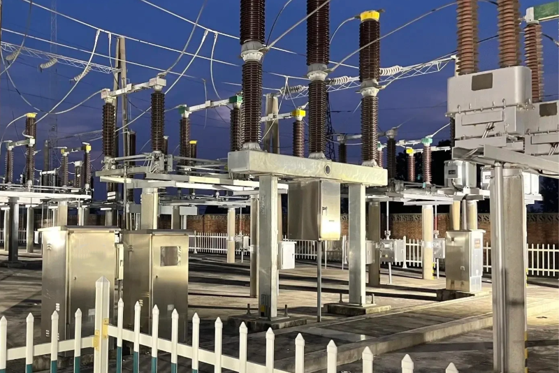 Three-phase transformer-1.png